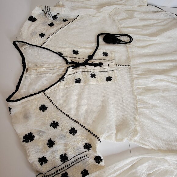 Free People Semi Sheer Peasant Style Tunic w/Embroidery Tie Front Beige/Blk Sz L - Picture 5 of 14